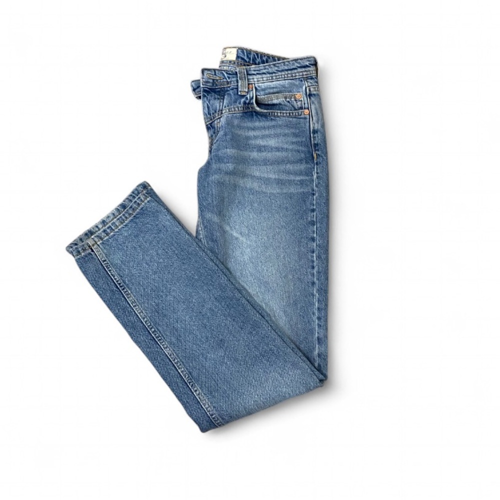 We The Free Light Blue Jeans size 25 Classic Midrise button fly minimalist